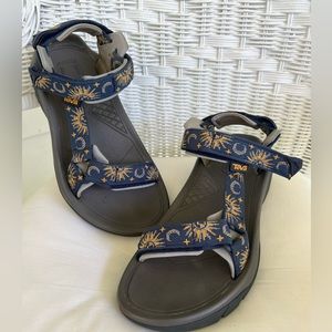 Teva Terra Universal Sandal
